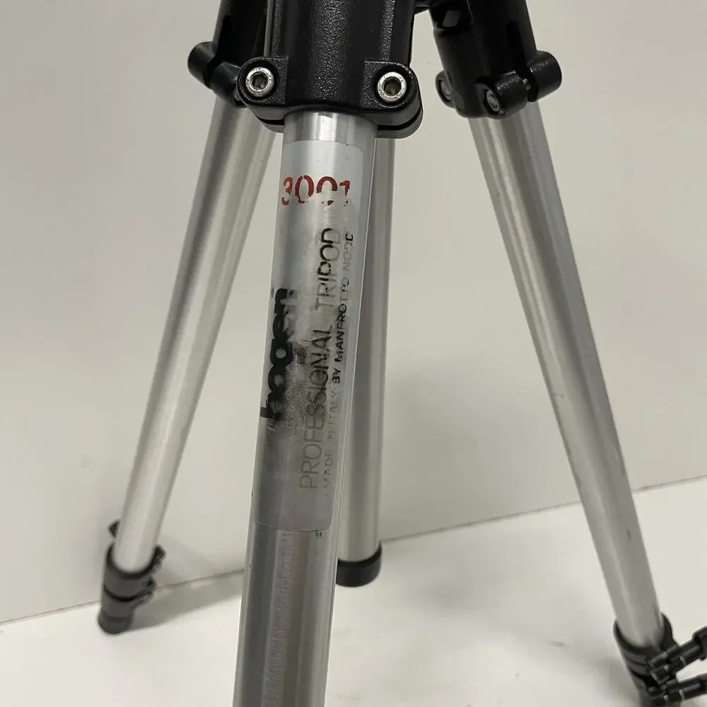 Vintage Bogen 3001/190 Tripod with 3025 3-Way Pan Tilt Head Made in Italy Good